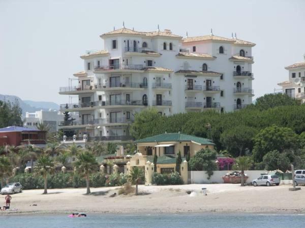 Appartamento Impresionante Loft En Puerto Banus A Pie De Playa Marbella Esterno foto